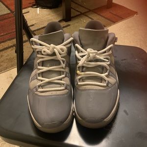 Air Jordan 11 Cool Gray Low